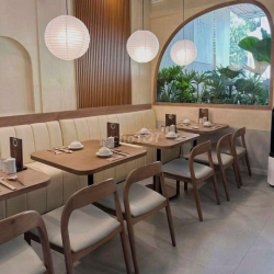 Nguyễn Thái Bình , Quận 1  - 4x20m , Trệt , 2 Lầu - 50 triệu/tháng .