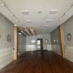 Cho thuê nhà MT đường Phan Huy Ích, Nhà 1 Trệt 3 lầu, ST