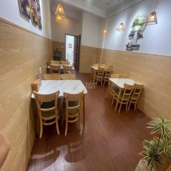 Cho thuê nhà MT đường Phan Huy Ích, Nhà 1 Trệt 3 lầu, ST