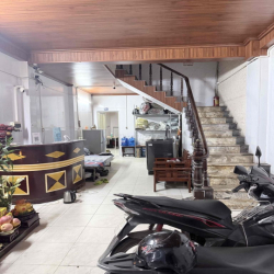 Chuyển nhượng nhà nghỉ Anh Đào 2