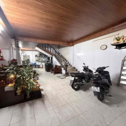 Chuyển nhượng nhà nghỉ Anh Đào 2