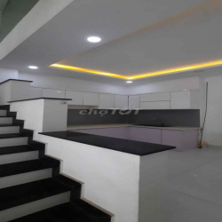 NHÀ PHỐ TÔ NGỌC VÂN 4PN 5WC KHU NỘI BỘ ĐƯỜNG 8M