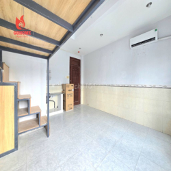 PHÒNG FULL NỘI THẤT GÁC CAO CÓ BAN CÔNG  GẦN ĐH HUFLIT