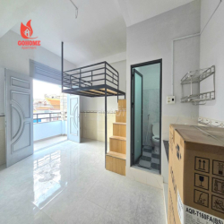 PHÒNG FULL NỘI THẤT GÁC CAO CÓ BAN CÔNG  GẦN ĐH HUFLIT