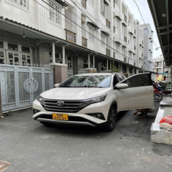 cho thuê nguyên căn 3.5 lầu HXH nhà như mới sẳn 4 máy lạnh