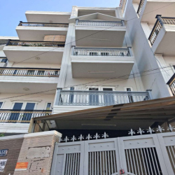 cho thuê nguyên căn 3.5 lầu HXH nhà như mới sẳn 4 máy lạnh