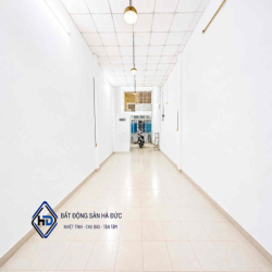 Nhà đúc lửng 4.5x30 mặt tiền Lê Văn Khương sầm uất
