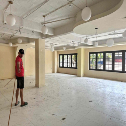 Cho thuê mặt bằng lầu 1 250m2 sàn