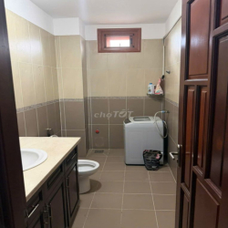 Cho thuê Biệt thự MTKD 200m2 đường oto Trường Thọ Thủ Đức 30tr