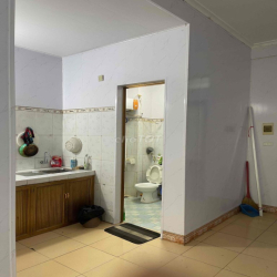 cho thuê căn hộ tầng 2