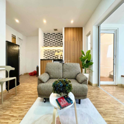 (CHÍNH CHỦ) CHO THUÊ CĂN HỘ 1 Phòng Ngủ 50m2, Ban Công, Máy Giặt Riêng