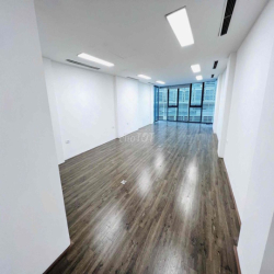 Văn Phòng 70m2 Mặt Phố Thuỵ Khuê Cho Thuê Giá Tốt, LH Ngay E Thuỳ Anh