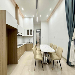 Chính chủ bán nhà mới xây, nội thất đầy đủ