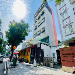 TOÀ NHÀ 6 TẦNG MẶT TIỀN 20M NẰM NGAY HỒ CON RÙA - TRẦN CAO VÂN Q3