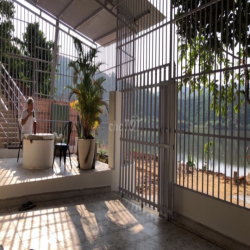Cho thuê nhà nghỉ dưỡng view hồ tuyệt đẹp tại Hồ Lộc Nam (gần Bảo Lộc)