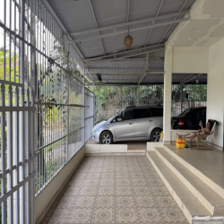 Cho thuê nhà nghỉ dưỡng view hồ tuyệt đẹp tại Hồ Lộc Nam (gần Bảo Lộc)