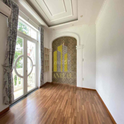 Cho thuê Villa sân vườn view Landmark 41 triệu