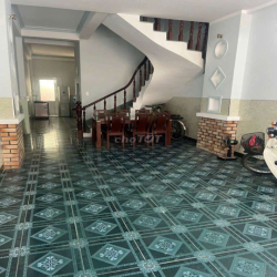 Nhà 1 Trệt 2 Lầu sân thượng 4x17m 4 phòng 4 wc Hẻm 151 đường Trần Não