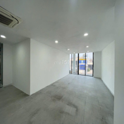 Cho thuê VP Hồng Lĩnh 65m2 có ban công đón ánh nắng tự nhiên