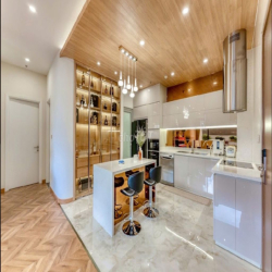 TÔI CẦN CHO THUÊ 2PN VINHOMES CENTRAL PARK NT CAO CẤP - LANDMARK 81