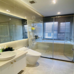 TÔI CẦN CHO THUÊ 2PN VINHOMES CENTRAL PARK NT CAO CẤP - LANDMARK 81