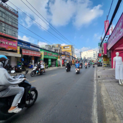 Nhà 3 Tầng mặt tiền Lê Văn Việt ~ 7mx30m - Chợ Hiệp Phú - Q9. 75Tr/thg