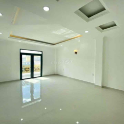 Cho Thuê Nhà DT 4x22 1Trệt 1Lửng 2Lầu 4Pn 4Wc Sân Rộng Đậu Ôtô 7 Chổ