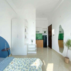 Căn Hộ Ban Công Full Nội Thất Ngay Công Viên Làng Hoa và Chợ Thạch Đà