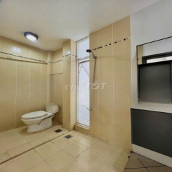 Cho thuê căn hộ full nội thất ban công thoáng Dương Bá Trạc Quận 8