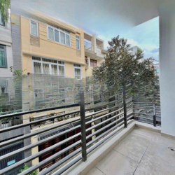 Cho thuê căn hộ full nội thất ban công thoáng Dương Bá Trạc Quận 8