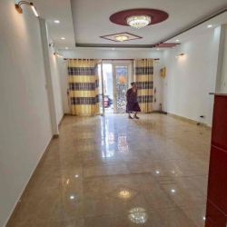 NHÀ ĐẸP 1 SẸC HẺM XE HƠI QUANG TRUNG