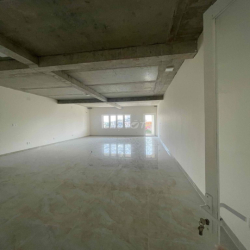 cho thuê toà nhà văn phòng MT Nguyễn oanh ( 5 Lầu mới xây ) P.17 GV