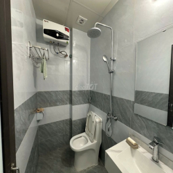 CHO THUÊ NHÀ NGUYÊN CĂN MỚI TINH 7 TẦNG NẰM NGAY MẶT PHỐ KIM GIANG