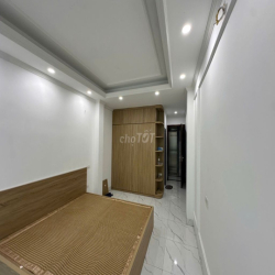 CHO THUÊ NHÀ NGUYÊN CĂN MỚI TINH 7 TẦNG NẰM NGAY MẶT PHỐ KIM GIANG