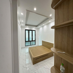 CHO THUÊ NHÀ NGUYÊN CĂN MỚI TINH 7 TẦNG NẰM NGAY MẶT PHỐ KIM GIANG