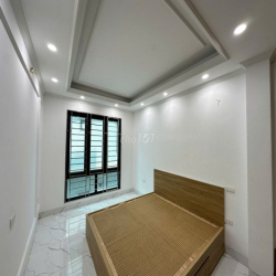 CHO THUÊ NHÀ NGUYÊN CĂN MỚI TINH 7 TẦNG NẰM NGAY MẶT PHỐ KIM GIANG