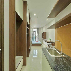 Studio ban công - full nội thất gần Nguyễn Gia Trí và Metro Tân Cảng