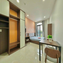 Studio ban công - full nội thất gần Nguyễn Gia Trí và Metro Tân Cảng