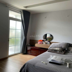 Nhà phố 3 lầu MT đường số khu LPM, đt 5 x 12m.