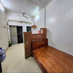 Cho thuê nhà riêng ngõ 66 Tân Mai - 36m2 - 2 ngủ