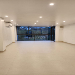 Cho thuê văn phòng, lớp hoc. cả nhà hoặc theo phòng