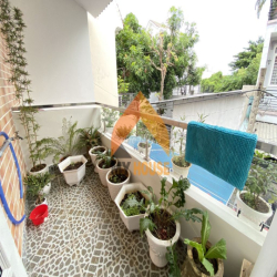 VILLA BÉ XINH SẠCH THƠM MÁT XÁCH VALI VÀO Ở LIỀN