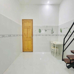 TRỐNG CĂN HỘ DUPLEX FULL NỘI THẤT CAO CẤP - GẦN ĐH VĂN HIẾN, ĐẦM SEN