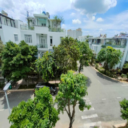 Cho thuê biệt thự 180m2 gần Gia Hoà, GlobalCity, Đỗ Xuân Hợp
