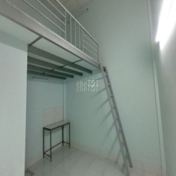 PHÒNG RIÊNG 25m2, 1PN, CÓ GÁC, TRẦN CAO THOÁNG.