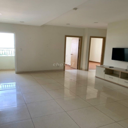 Cho thuê căn 3pn 2wc giá 8tr có nội thất vào ở ngay c/cư Dream Home Q8