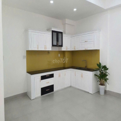 Cần cho thuê nhà Mặt Tiền Đường Số 3 Cư Xá Đô Thành P.4 Q.3