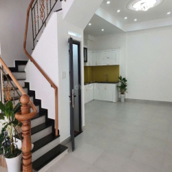 Cần cho thuê nhà Mặt Tiền Đường Số 3 Cư Xá Đô Thành P.4 Q.3