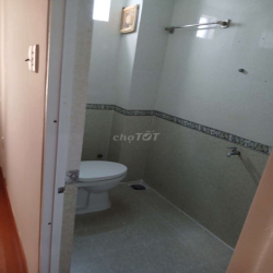 nhà mới sạch xẽ giá thuê 8tr,p16 ,GV