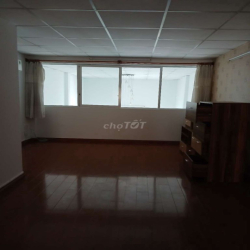nhà mới sạch xẽ giá thuê 8tr,p16 ,GV